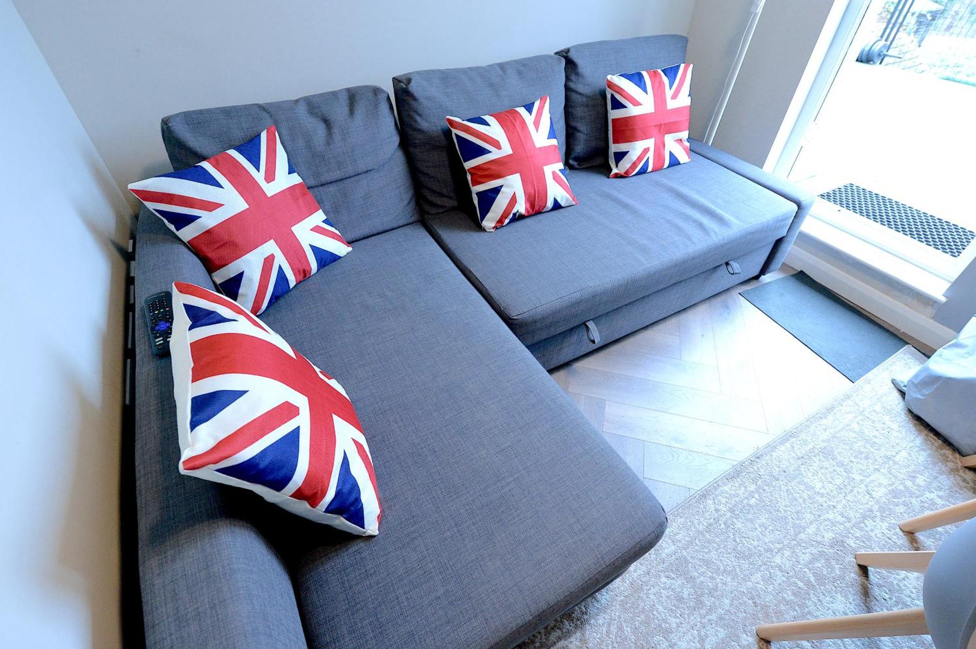 2 Bedroom Flat In Wood Green Piccadilly Line London Kültér fotó